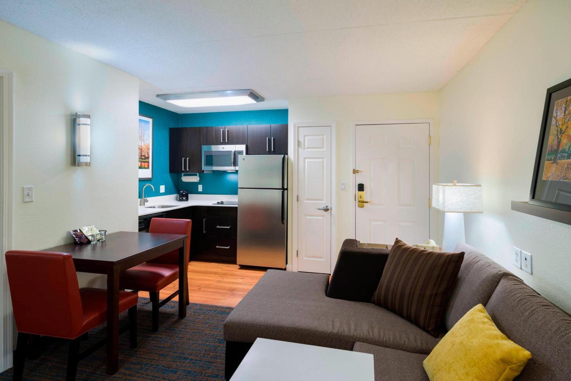 Residence Inn Boston Framingham Exterior photo